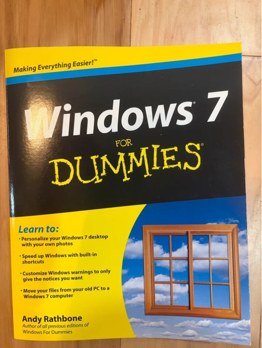Vintage Windows 7 for Dummies Paperback Book by Andy Rathbone 2009